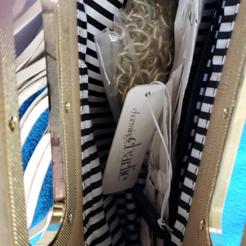 Handbag - Picture 2 of 3